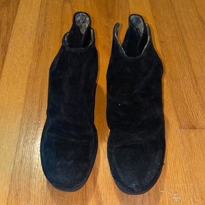 Fly Boots! Black suede